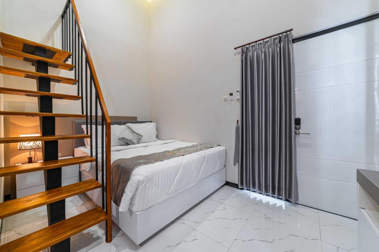 Tree Homestay Mitra Reddoorz Kasri Dış mekan fotoğraf